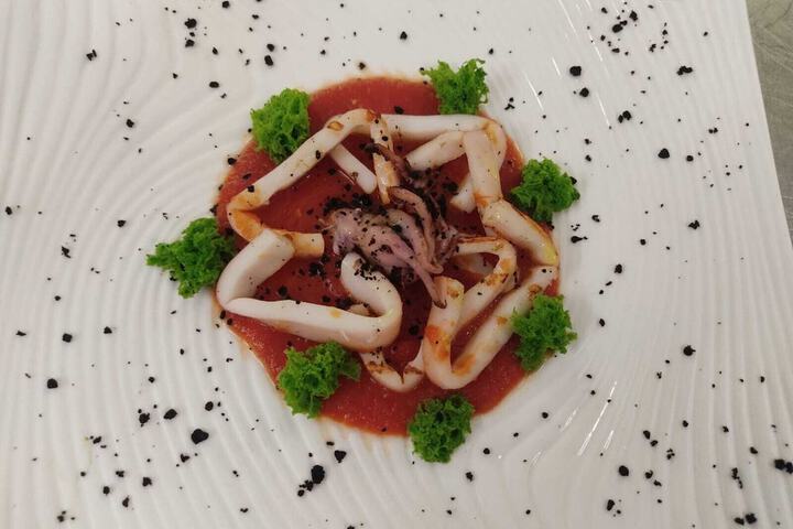 Dining 36 of 67