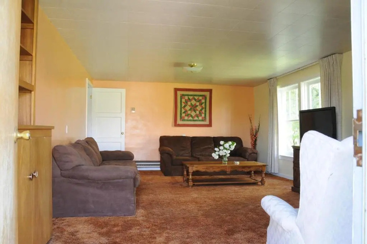 Room 4 of 10