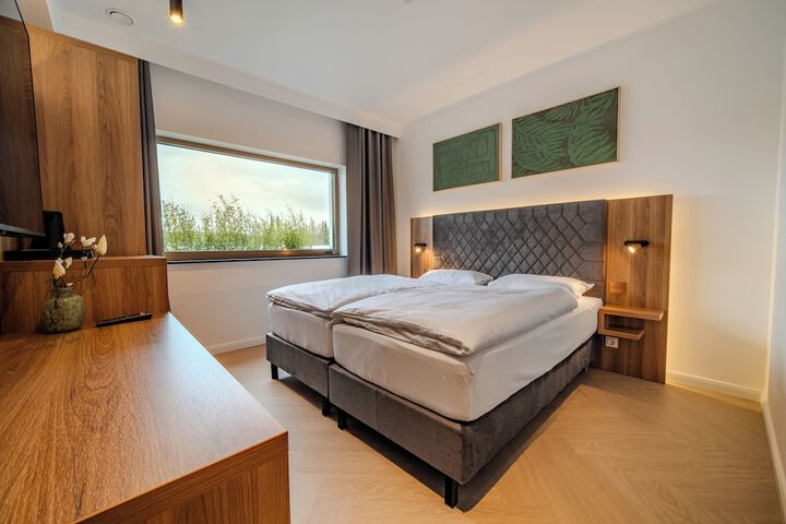 Room 4 of 70