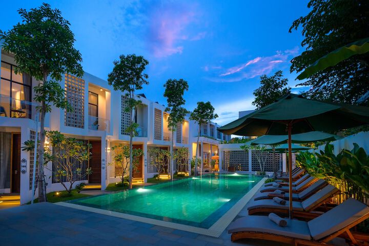Pool 55 of 87
