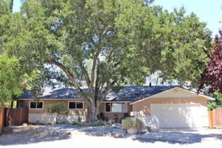Image of Western Woodland 3 Br Home by RedAwning