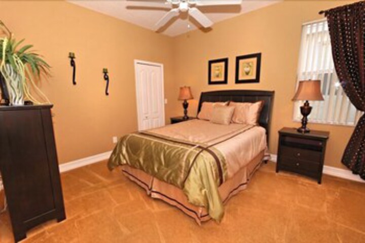Room 7 of 15