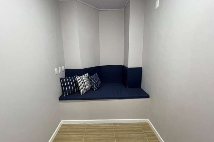 Room 66 of 102