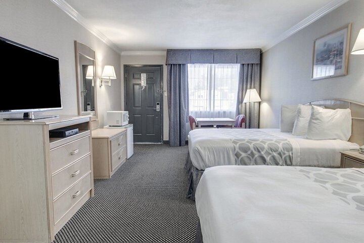 Room 19 of 28