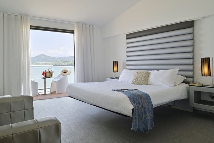 Room 7 of 72