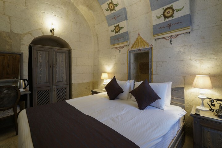 Room 5 of 40