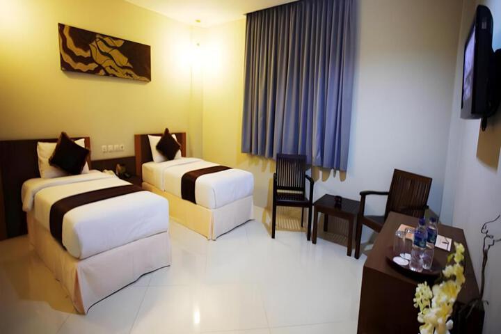 General 10 of 14