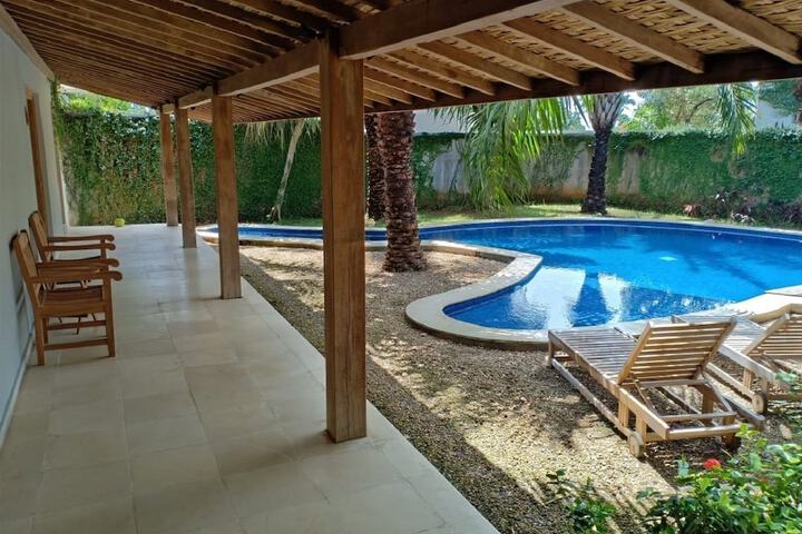 Pool 53 of 90