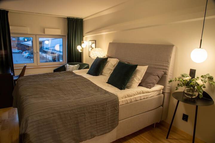 Room 7 of 28