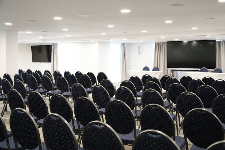 Meeting 52 of 57