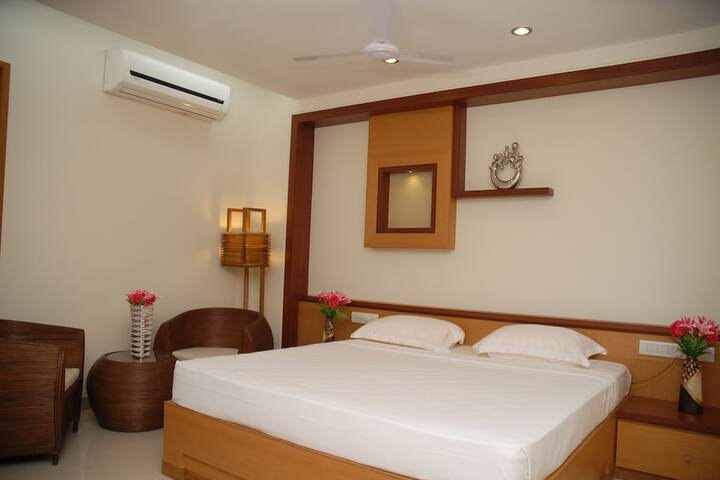 Room 17 of 36