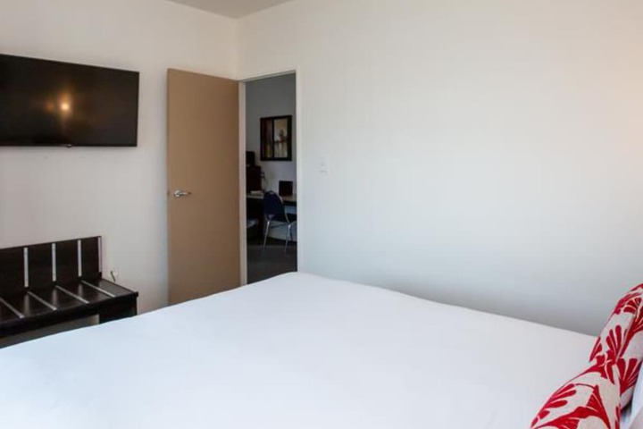 Room 4 of 44