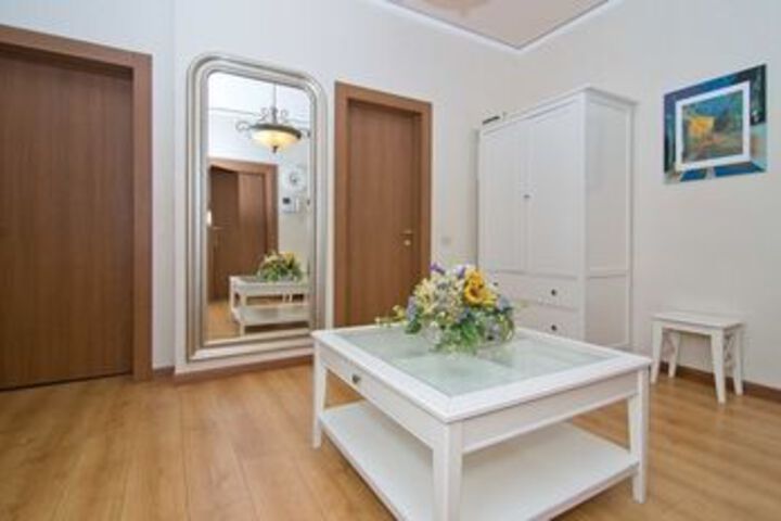 Hotel Suite Photo