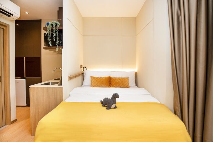 Room 5 of 42