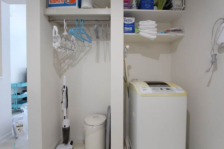 Laundry 114 of 143