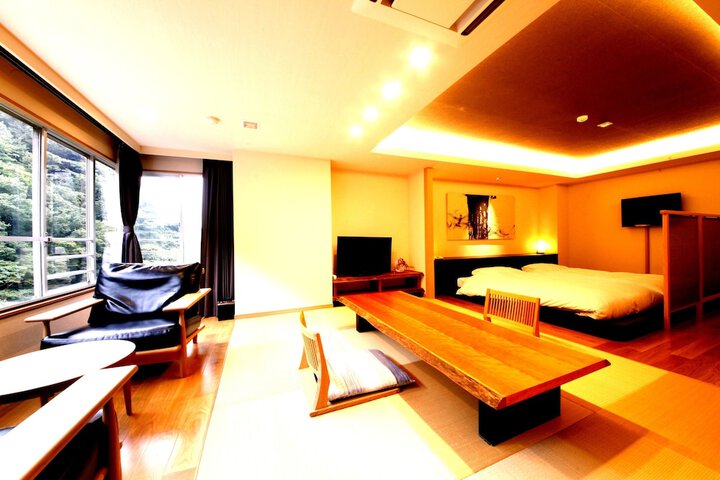 Room 9 of 43