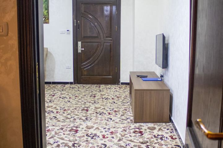 Room 83 of 125