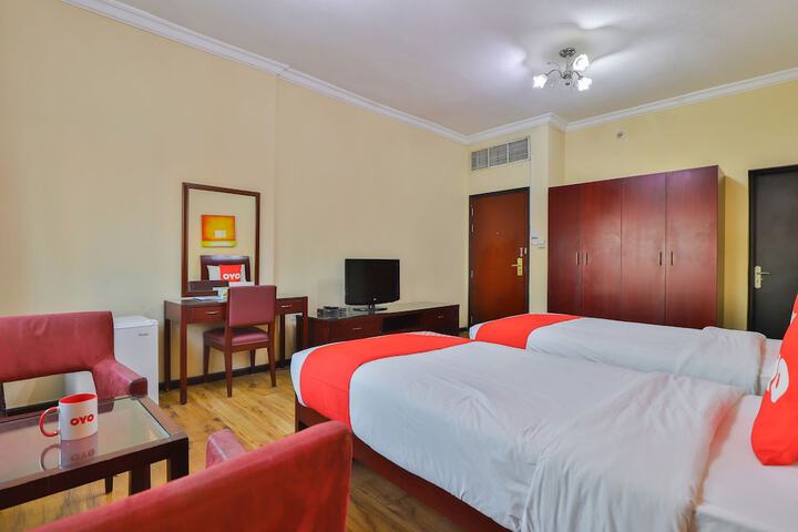 Room 9 of 37
