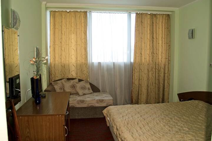 Room 6 of 70