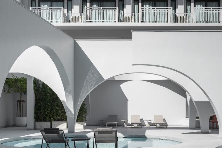 Pool 52 of 116