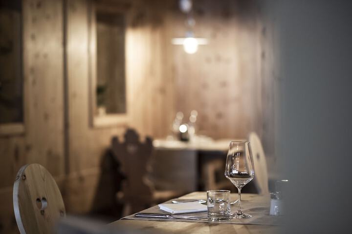 Dining 88 of 127