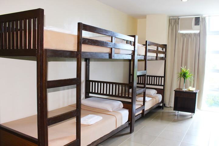 Room 10 of 42