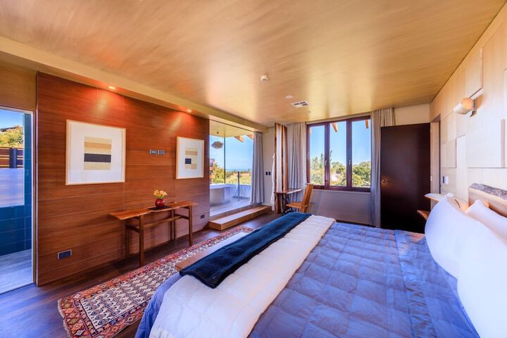 Room 4 of 46