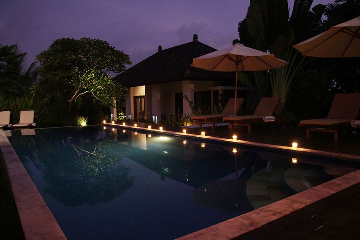 Pool 62 of 113