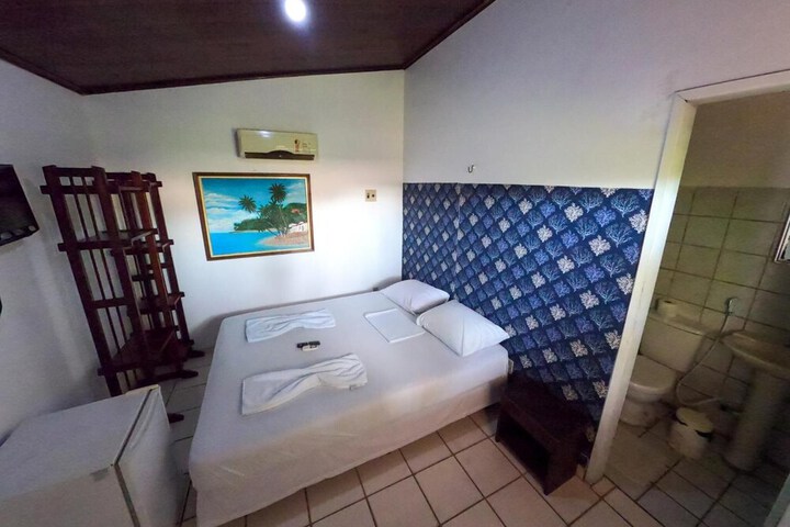 Room 16 of 40