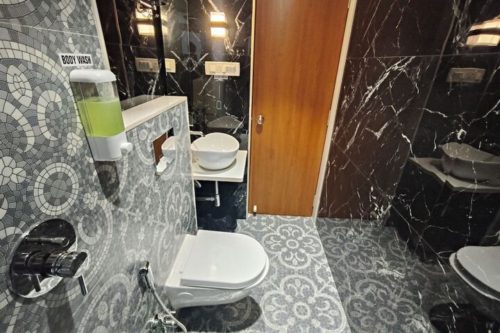 Room 55 of 60