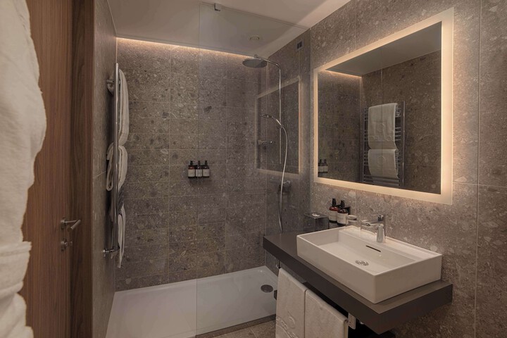Room 29 of 52