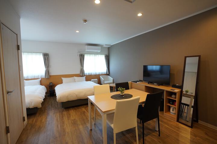 Room 9 of 20