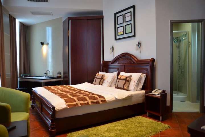 Room 22 of 55