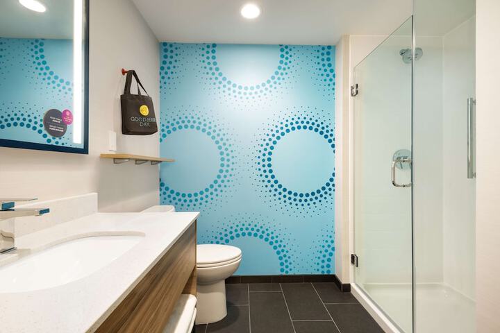 Bathroom shower