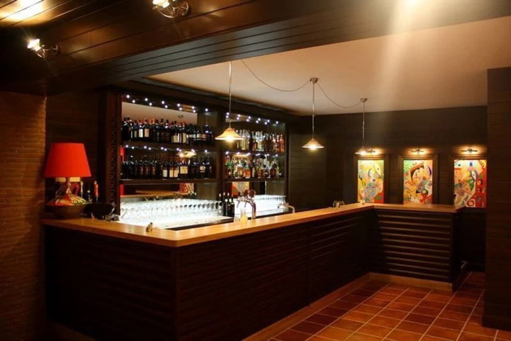 restaurant