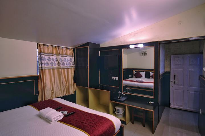 Room 5 of 70