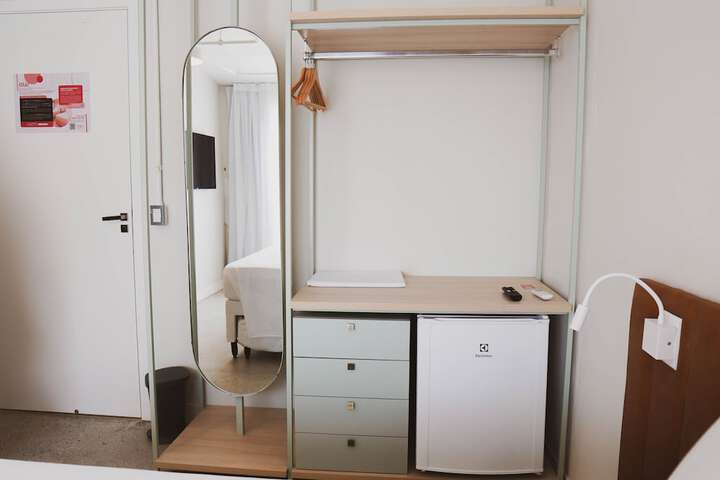 Room 25 of 68