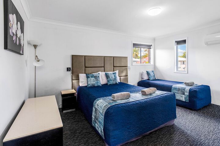 Room 22 of 79
