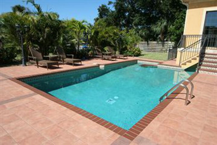 Pool 87 of 104