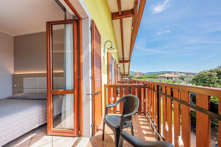 Terrace/Patio 9 of 39