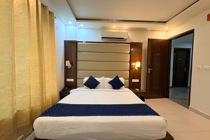 Room 16 of 49
