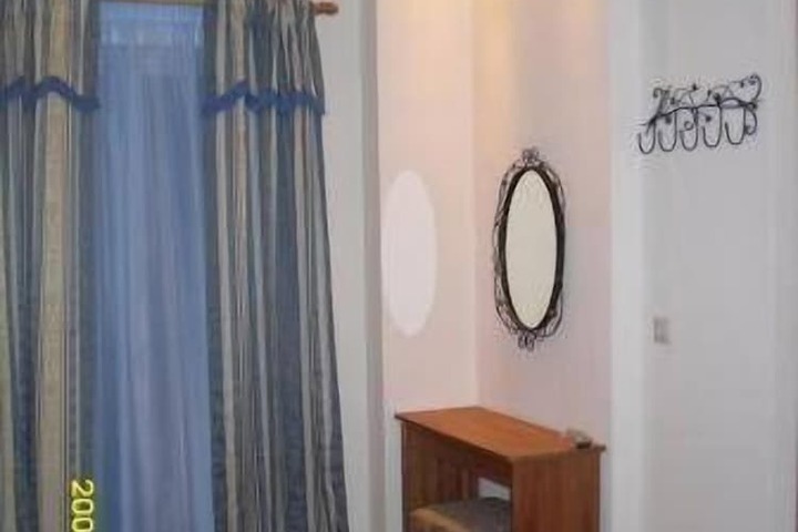 Room 15 of 39