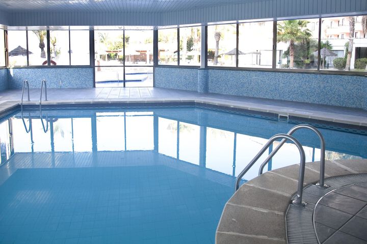 Pool Hotel