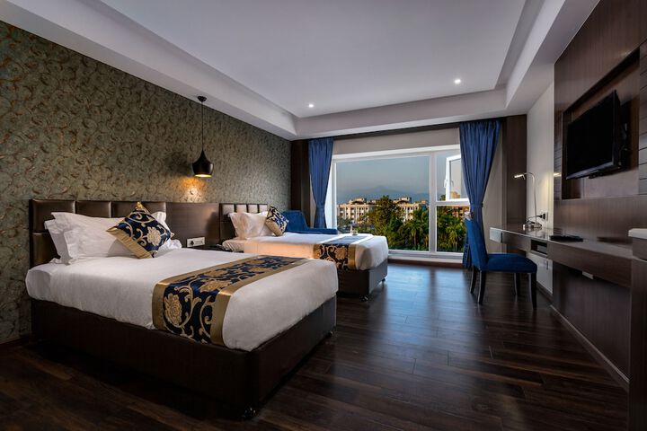 Room 8 of 45
