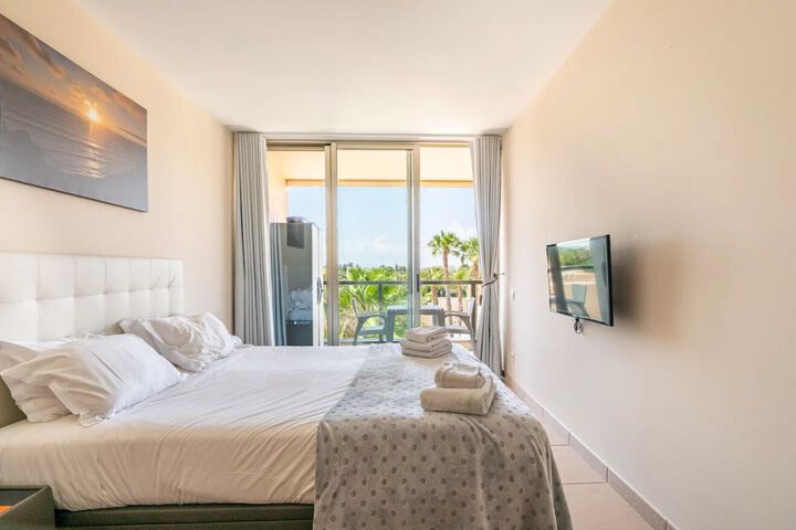 Room 21 of 26