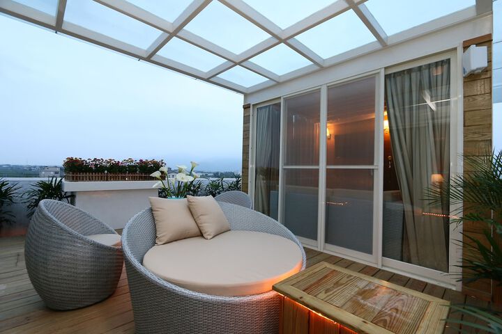 Terrace/Patio 27 of 56
