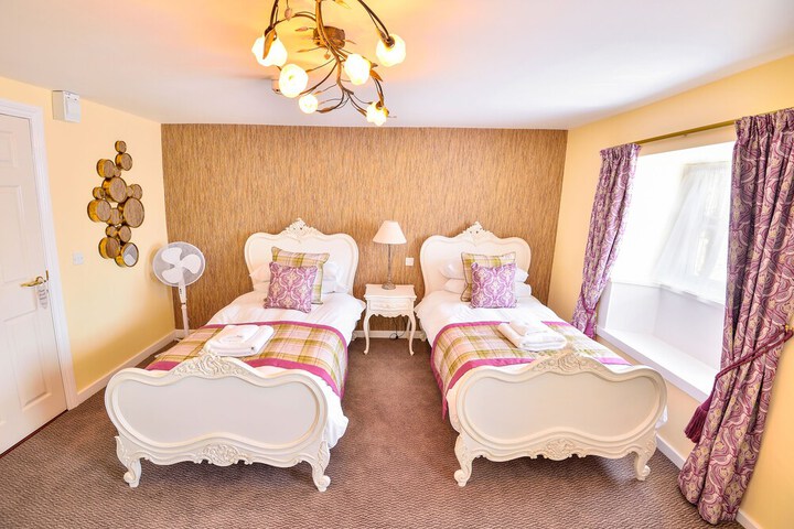 Room 16 of 31