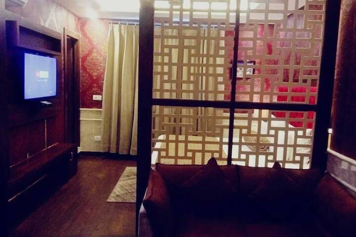 Room 13 of 68