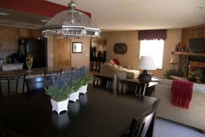Room 11 of 25