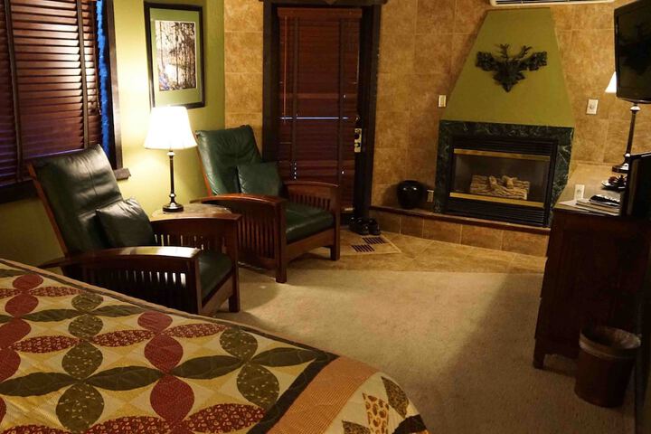 Room 27 of 150